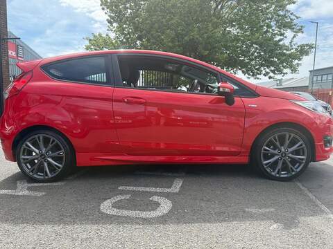 Ford Fiesta 1.0T EcoBoost ST-Line Hatchback 3dr Petrol Manual Euro 6 (s/s) (125 ps) - U165