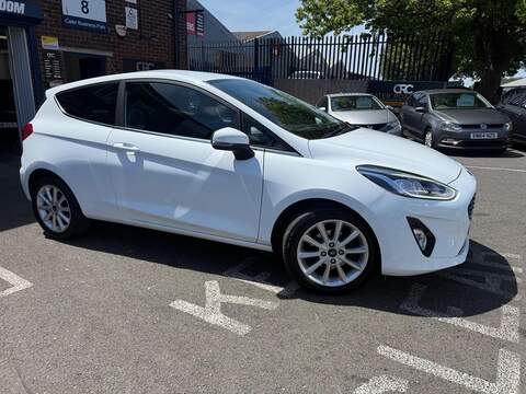 Ford Fiesta 1.0T EcoBoost Titanium Hatchback 3dr Petrol Manual Euro 6 (s/s) (125 ps) - U166