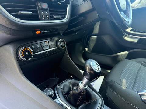 Ford Fiesta 1.0T EcoBoost Titanium Hatchback 3dr Petrol Manual Euro 6 (s/s) (125 ps) - U166