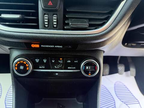 Ford Fiesta 1.0T EcoBoost Titanium Hatchback 3dr Petrol Manual Euro 6 (s/s) (125 ps) - U166