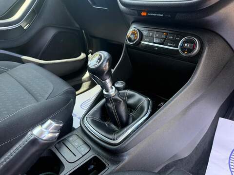Ford Fiesta 1.0T EcoBoost Titanium Hatchback 3dr Petrol Manual Euro 6 (s/s) (125 ps) - U166