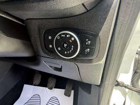 Ford Fiesta 1.0T EcoBoost Titanium Hatchback 3dr Petrol Manual Euro 6 (s/s) (125 ps) - U166