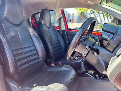 Peugeot 108 1.2 PureTech Feline Nav Euro 6 5dr - U167