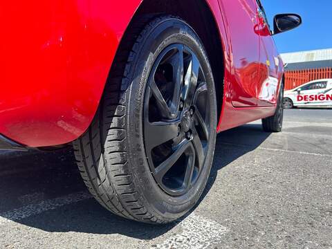 Peugeot 108 1.2 PureTech Feline Nav Euro 6 5dr - U167