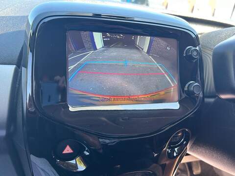 Peugeot 108 1.2 PureTech Feline Nav Euro 6 5dr - U167