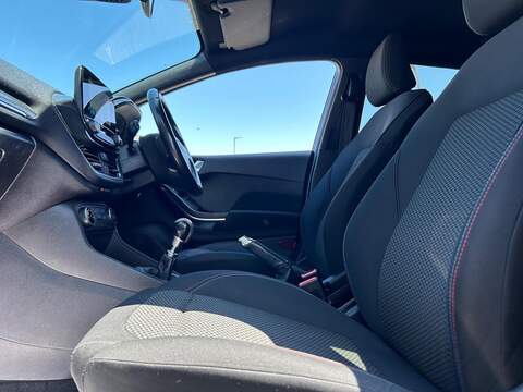Ford Fiesta 1.0T EcoBoost ST-Line Euro 6 (s/s) 5dr - U168