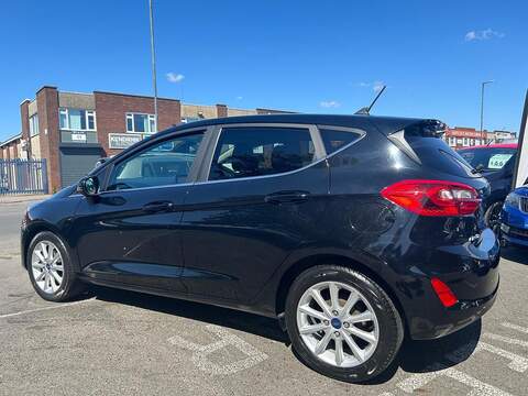 Ford Fiesta 1.0T EcoBoost Titanium Euro 6 (s/s) 5dr - U169