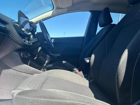 Ford Fiesta 1.0T EcoBoost Titanium Euro 6 (s/s) 5dr - U169