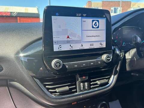 Ford Fiesta 1.0T EcoBoost Titanium Euro 6 (s/s) 5dr - U169