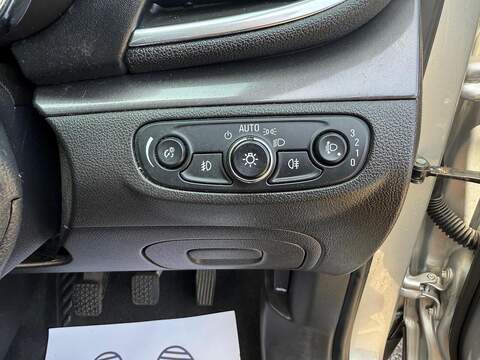 Vauxhall Mokka X 1.6i Elite SUV 5dr Petrol Manual Euro 6 (s/s) (115 ps) - U179