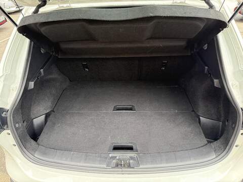 Nissan Qashqai 1.2 DIG-T N-Connecta SUV 5dr Petrol Manual 2WD Euro 6 (s/s) (115 ps) - U182