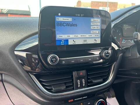Ford Fiesta 1.0T EcoBoost Zetec Euro 6 (s/s) 3dr - U192