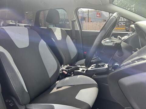 Ford Focus 1.6 TDCi Zetec Euro 5 (s/s) 5dr - U193