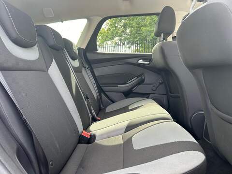 Ford Focus 1.6 TDCi Zetec Euro 5 (s/s) 5dr - U193
