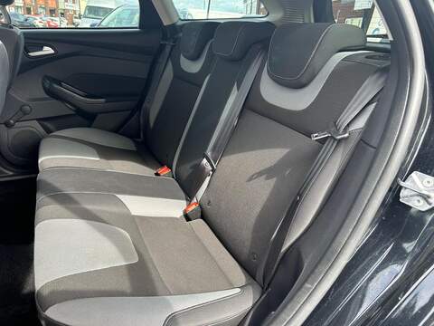 Ford Focus 1.6 TDCi Zetec Euro 5 (s/s) 5dr - U193
