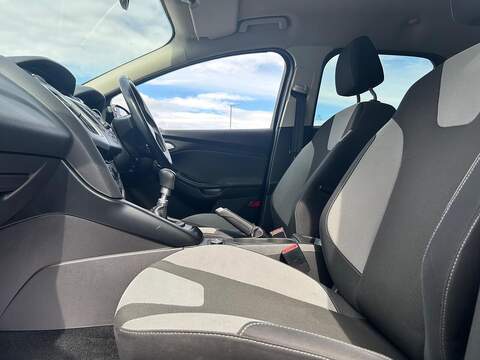 Ford Focus 1.6 TDCi Zetec Euro 5 (s/s) 5dr - U193