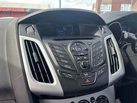 Ford Focus 1.6 TDCi Zetec Euro 5 (s/s) 5dr - U193
