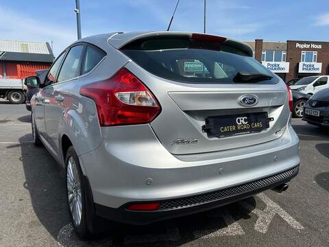 Ford Focus Focus 1.6T EcoBoost Titanium X Euro 5 (s/s) 5dr - U2