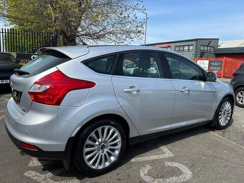 Ford Focus Focus 1.6T EcoBoost Titanium X Euro 5 (s/s) 5dr - U2
