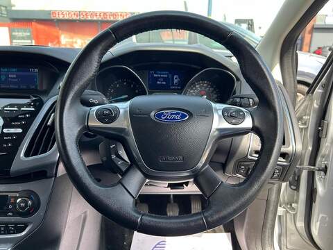 Ford Focus Focus 1.6T EcoBoost Titanium X Euro 5 (s/s) 5dr - U2