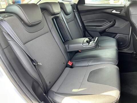 Ford Focus Focus 1.6T EcoBoost Titanium X Euro 5 (s/s) 5dr - U2