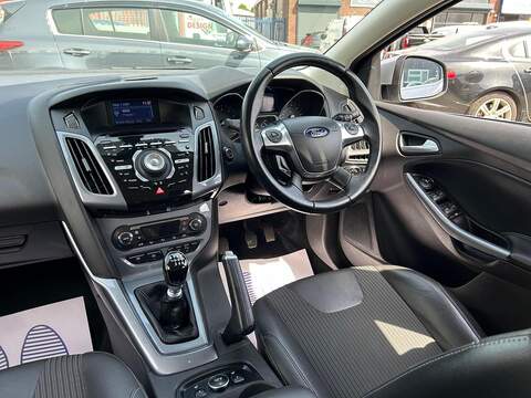 Ford Focus Focus 1.6T EcoBoost Titanium X Euro 5 (s/s) 5dr - U2
