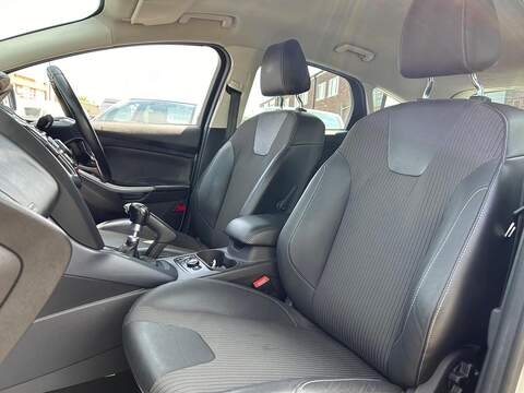 Ford Focus Focus 1.6T EcoBoost Titanium X Euro 5 (s/s) 5dr - U2