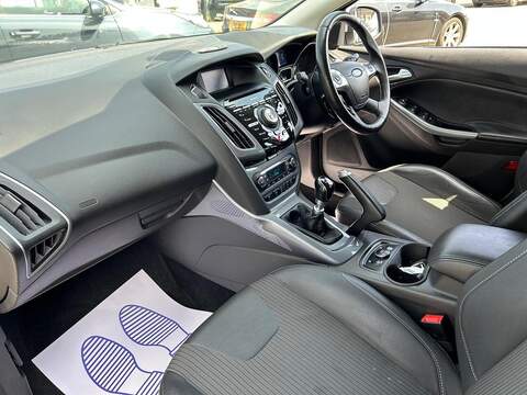 Ford Focus Focus 1.6T EcoBoost Titanium X Euro 5 (s/s) 5dr - U2