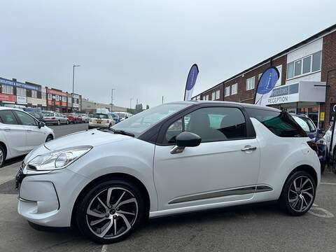 DS AUTOMOBILES DS 3 DS 3 1.2 PureTech Connected Chic Euro 6 3dr - U20