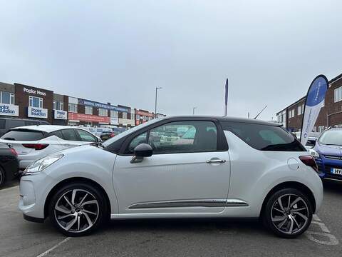 DS AUTOMOBILES DS 3 DS 3 1.2 PureTech Connected Chic Euro 6 3dr - U20