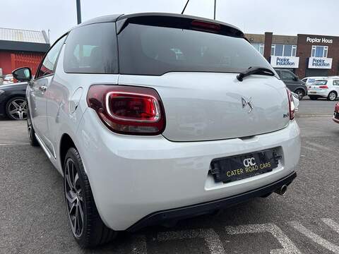 DS AUTOMOBILES DS 3 DS 3 1.2 PureTech Connected Chic Euro 6 3dr - U20