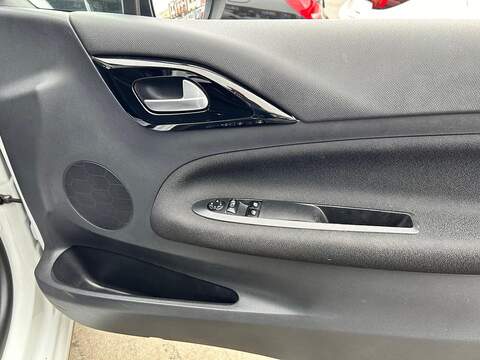 DS AUTOMOBILES DS 3 DS 3 1.2 PureTech Connected Chic Euro 6 3dr - U20