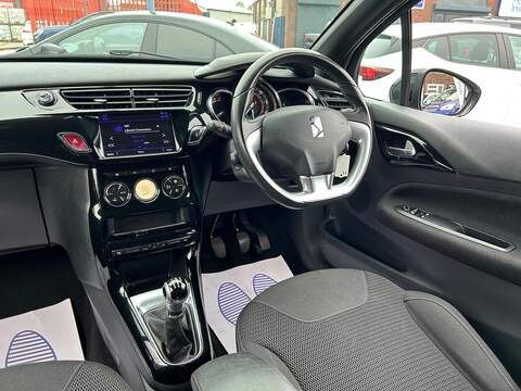 DS AUTOMOBILES DS 3 DS 3 1.2 PureTech Connected Chic Euro 6 3dr - U20