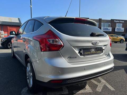 Ford Focus 1.6 TDCi Titanium Hatchback 5dr Diesel Manual Euro 5 (s/s) (115 ps) - U203