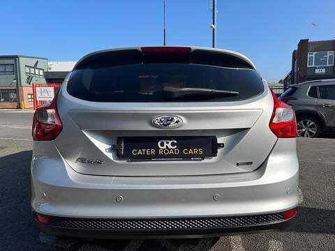 Ford Focus 1.6 TDCi Titanium Hatchback 5dr Diesel Manual Euro 5 (s/s) (115 ps) - U203
