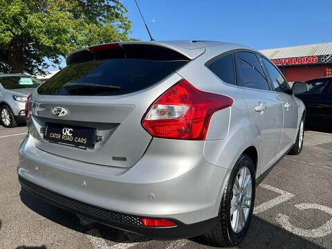 Ford Focus 1.6 TDCi Titanium Hatchback 5dr Diesel Manual Euro 5 (s/s) (115 ps) - U203