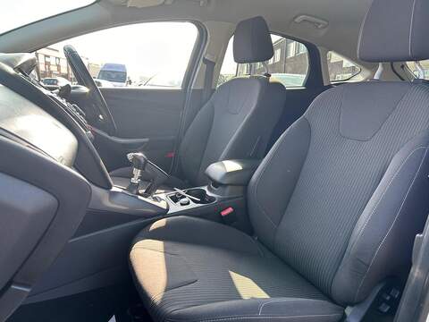 Ford Focus 1.6 TDCi Titanium Hatchback 5dr Diesel Manual Euro 5 (s/s) (115 ps) - U203