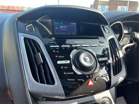 Ford Focus 1.6 TDCi Titanium Hatchback 5dr Diesel Manual Euro 5 (s/s) (115 ps) - U203
