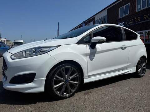 Ford Fiesta 1.0T EcoBoost Zetec S Hatchback 3dr Petrol Manual Euro 6 (s/s) (140 ps) - U204