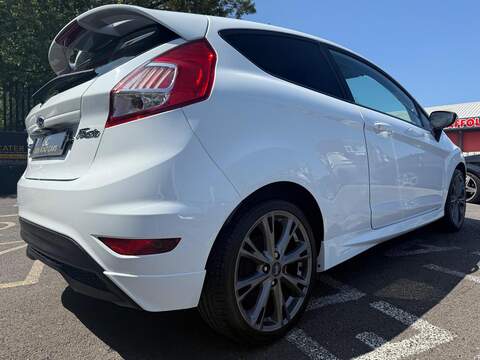 Ford Fiesta 1.0T EcoBoost Zetec S Hatchback 3dr Petrol Manual Euro 6 (s/s) (140 ps) - U204