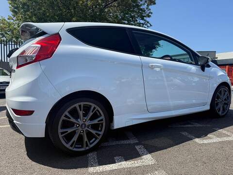 Ford Fiesta 1.0T EcoBoost Zetec S Hatchback 3dr Petrol Manual Euro 6 (s/s) (140 ps) - U204