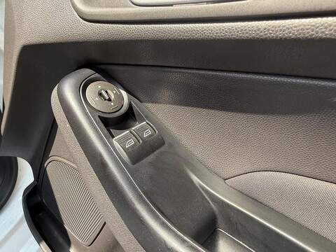 Ford Fiesta 1.0T EcoBoost Zetec S Hatchback 3dr Petrol Manual Euro 6 (s/s) (140 ps) - U204