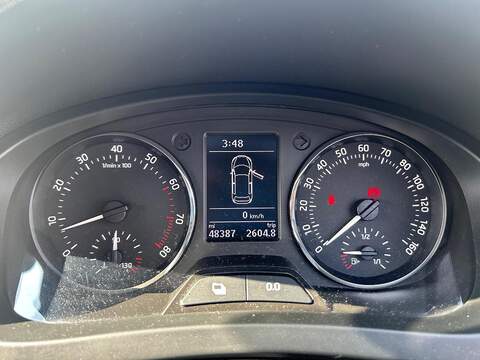 Skoda Rapid Spaceback Rapid Spaceback 1.2 TSI Elegance Euro 5 5dr - U21