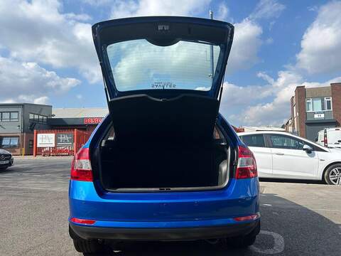 Skoda Rapid Spaceback Rapid Spaceback 1.2 TSI Elegance Euro 5 5dr - U21