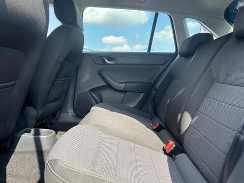 Skoda Rapid Spaceback Rapid Spaceback 1.2 TSI Elegance Euro 5 5dr - U21