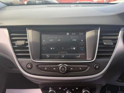 Vauxhall Crossland X 1.2 SE SUV 5dr Petrol Manual Euro 6 (83 ps) - U211