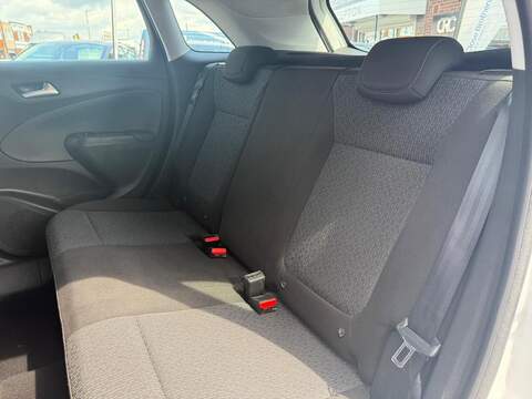 Vauxhall Crossland X 1.2 SE SUV 5dr Petrol Manual Euro 6 (83 ps) - U211