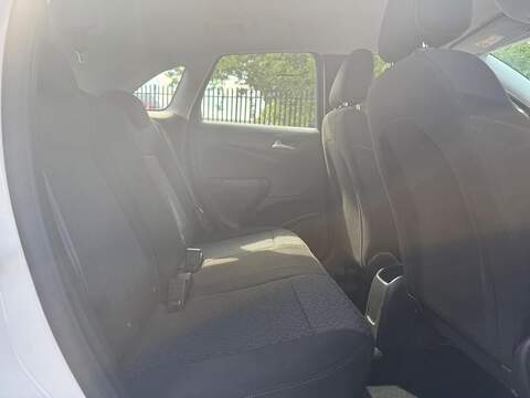 Vauxhall Crossland X 1.2 SE SUV 5dr Petrol Manual Euro 6 (83 ps) - U211