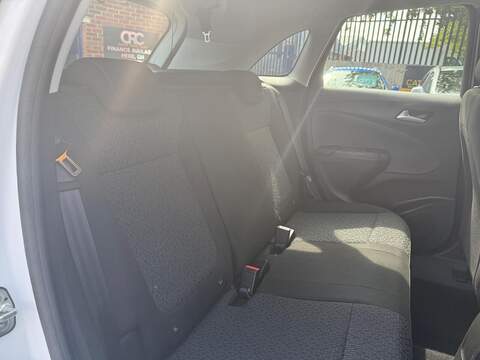 Vauxhall Crossland X 1.2 SE SUV 5dr Petrol Manual Euro 6 (83 ps) - U211