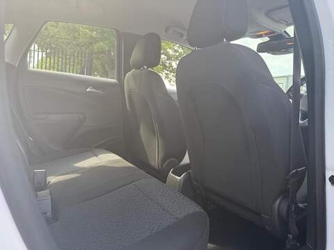 Vauxhall Crossland X 1.2 SE SUV 5dr Petrol Manual Euro 6 (83 ps) - U211